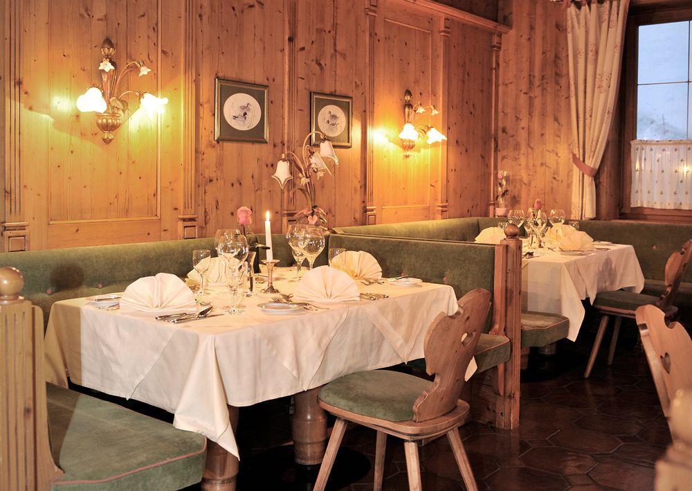 Alpines Gourmet Hotel Montanara Flachau Exterior photo